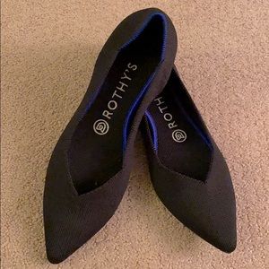 Rothy’s black The Point pointy flats